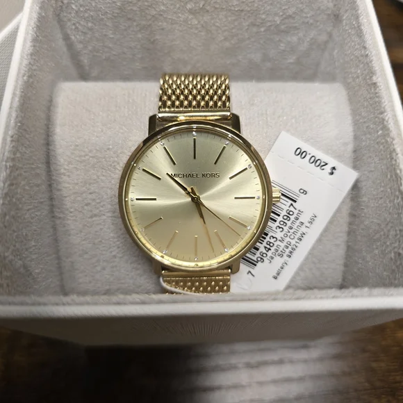 Michael Kors Gold Watch - Picture 3 of 5